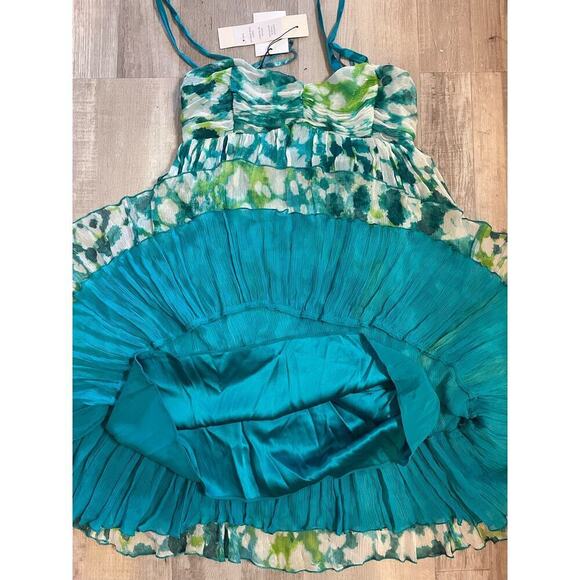 NWT Diane von Furstenberg Silk Knee Length Tent Dress size 4. - Picture 5 of 13